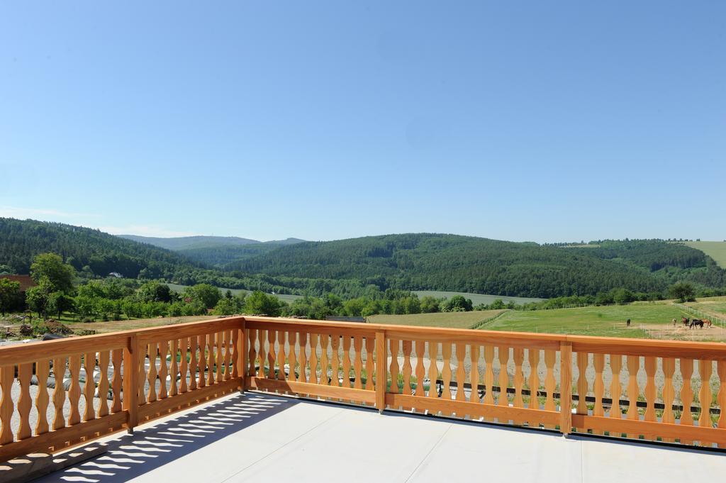 Ranc Milovice Hotel Milovice  Zewnętrze zdjęcie