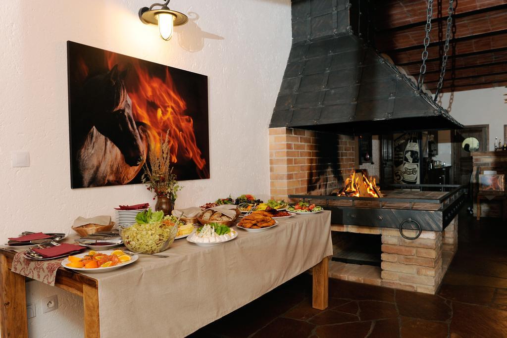 Ranc Milovice Hotel Milovice  Zewnętrze zdjęcie